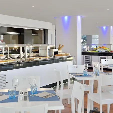 Sol Puerto Marina 3* טורמולינוס