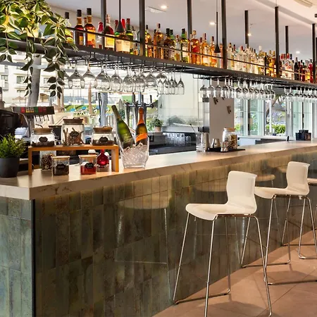 Sol Puerto Marina מלון דירות