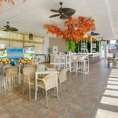 Sol Puerto Marina מלון דירות