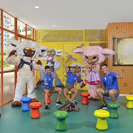 アパートホテル Sol Puerto Marina トレモリノス