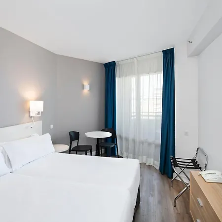 Sol By Melia Puerto Marina מלון דירות טורמולינוס