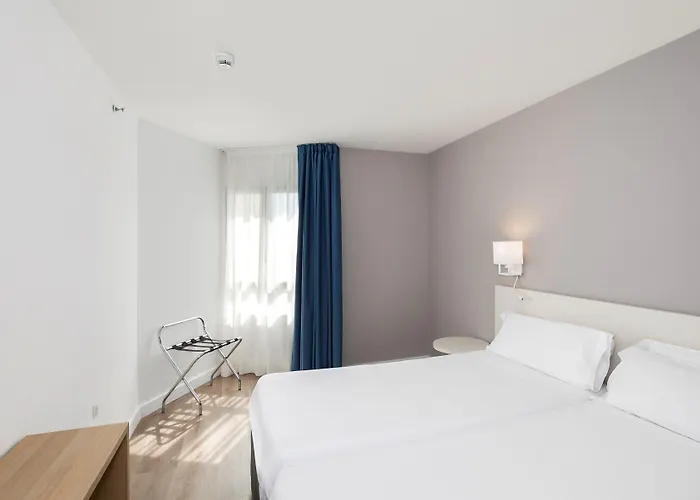 Aparthotel Sol Puerto Marina 3*