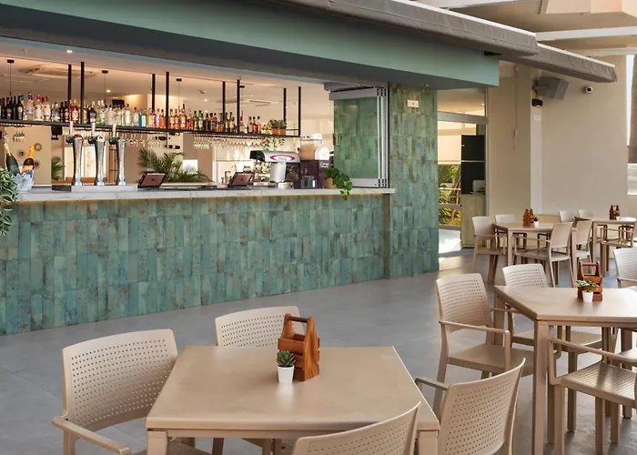 Aparthotel Sol Puerto Marina