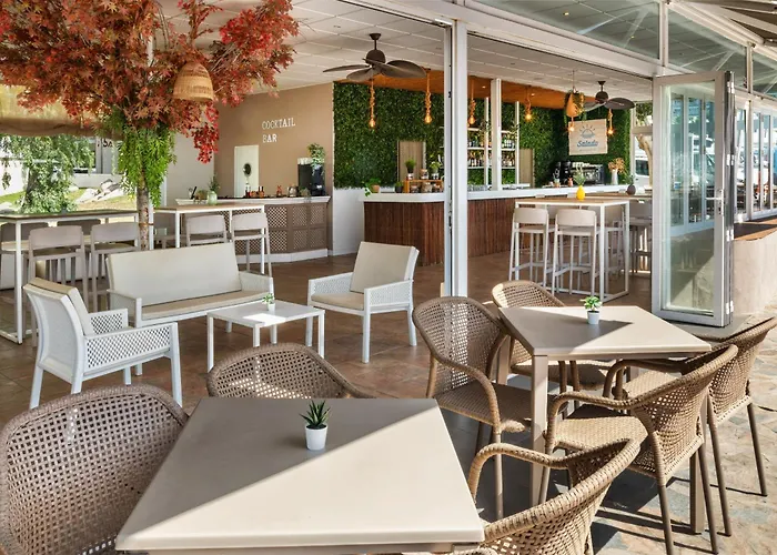 Aparthotel Sol Puerto Marina